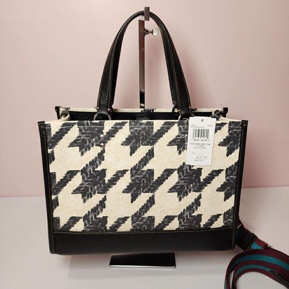 NWT Coach CJ622 Dempsey Carryall With Houndstooth Print And Patch Cream/Black - Picture 3 of 7
